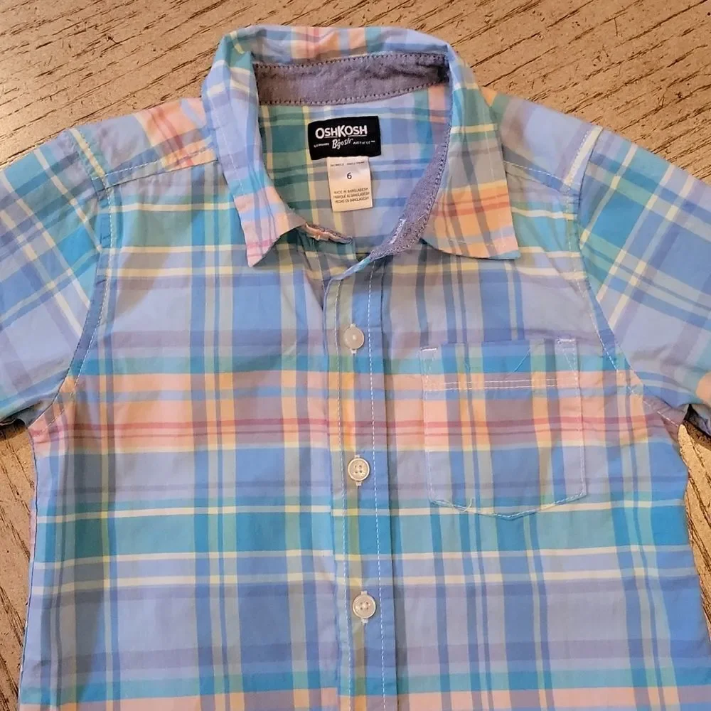 Oshkosh B'gosh size 6 plaid short sleeve button down shirt 💙🧡